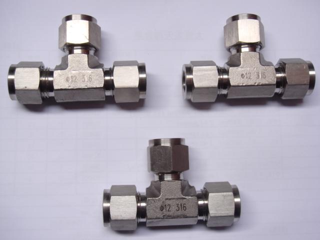 鑄件(jian)卡套接(jie)頭