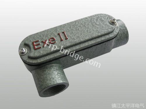 防(fang)爆右彎通(tong)穿線盒